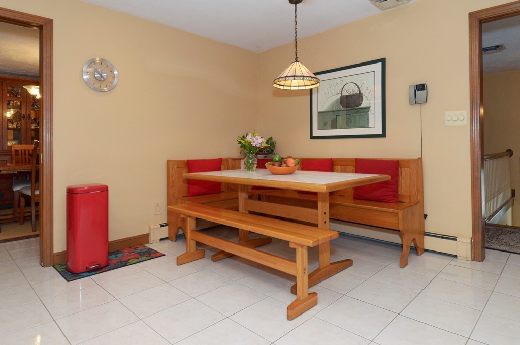 23 Belmont Road Wakefield, MA 01880 - Photo 7 of 30 Gallery Image 7