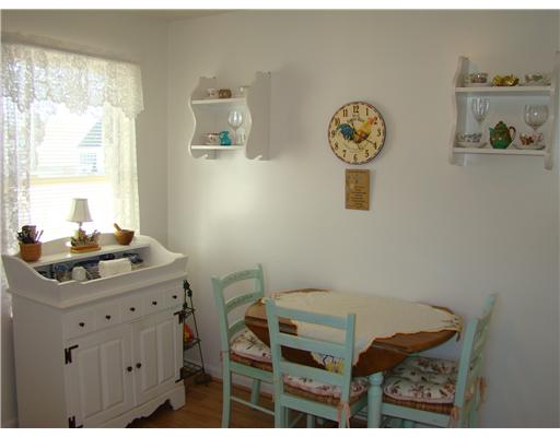 37 West View Road Middletown, RI 02842 - Photo 7 of 12 Kitchen.