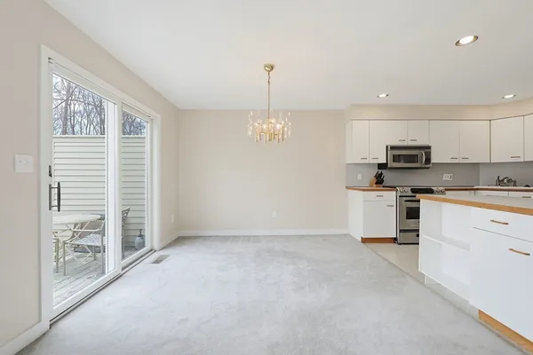 $375,000 | 38 Poppasquash Road, Unit 38, North Attleboro, MA 02760