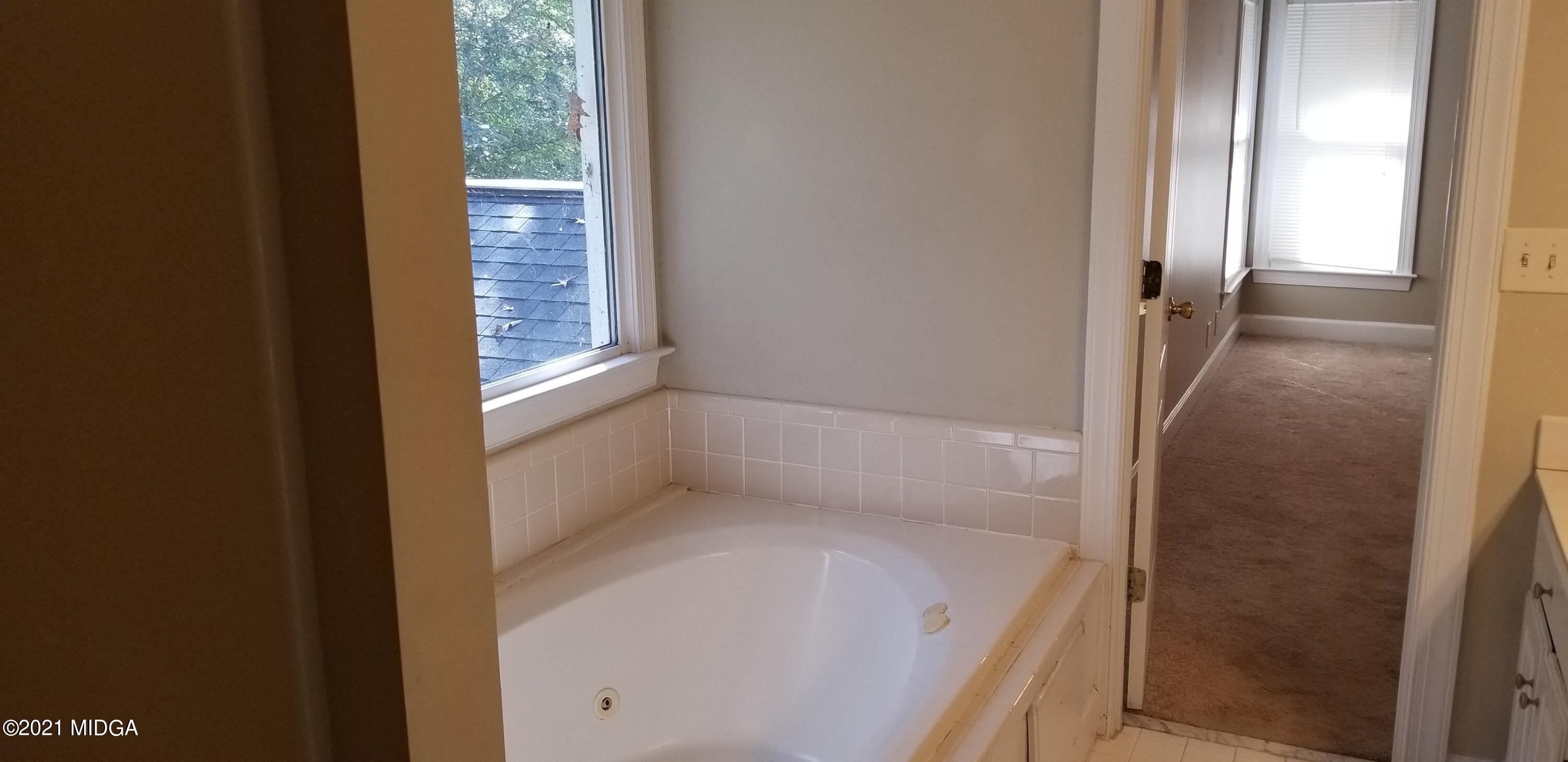 208 Gates Road Lizella, GA 31052 - Photo 36 of 55 20211027_135600