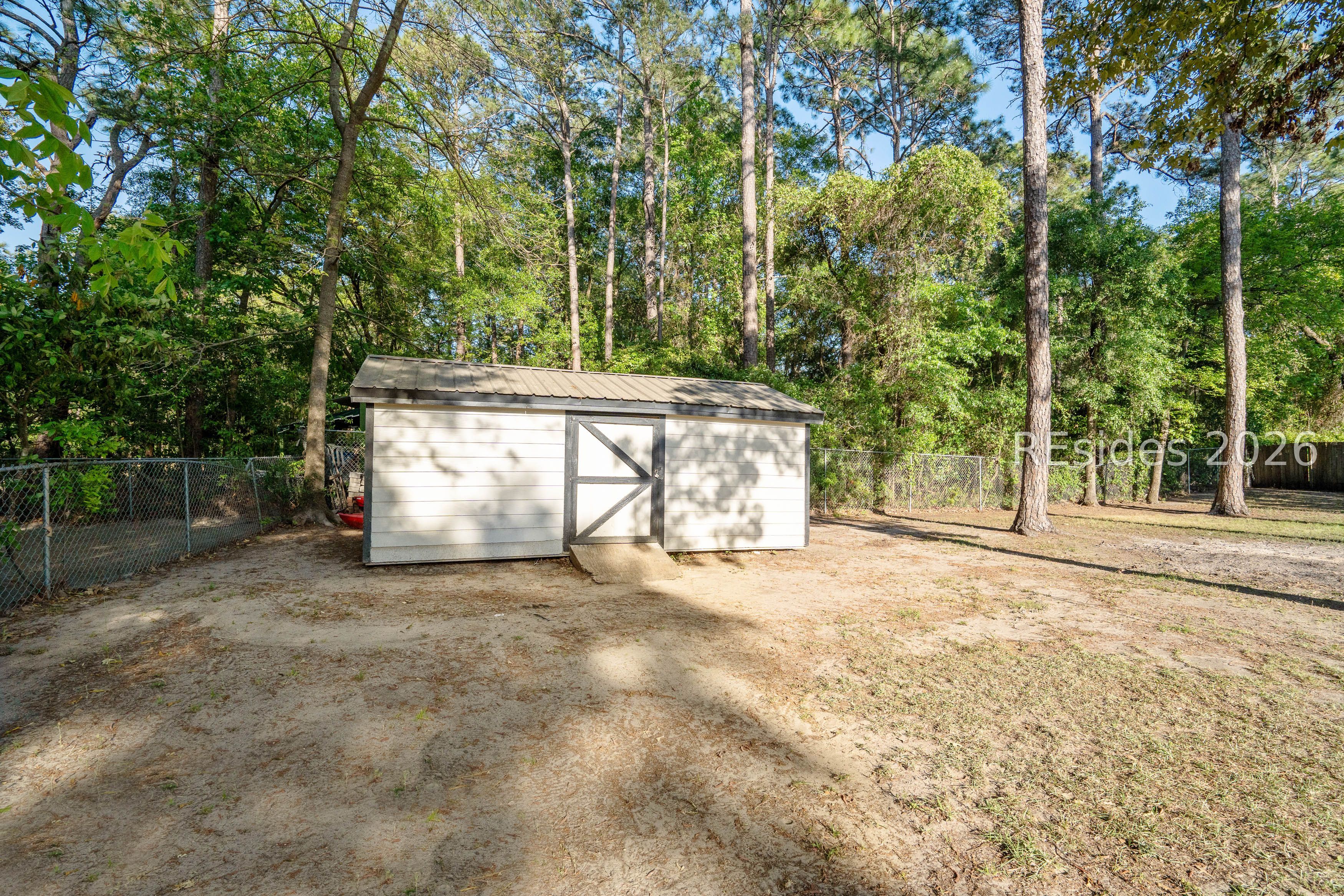212 Middle Road Beaufort, SC 29907 - Photo 34 of 36