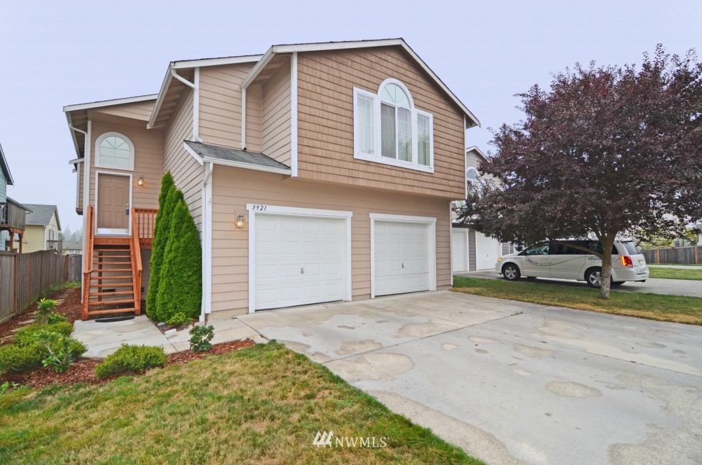 3921 152nd Place Southeast Bothell, WA 98012 - Photo 1 of 15