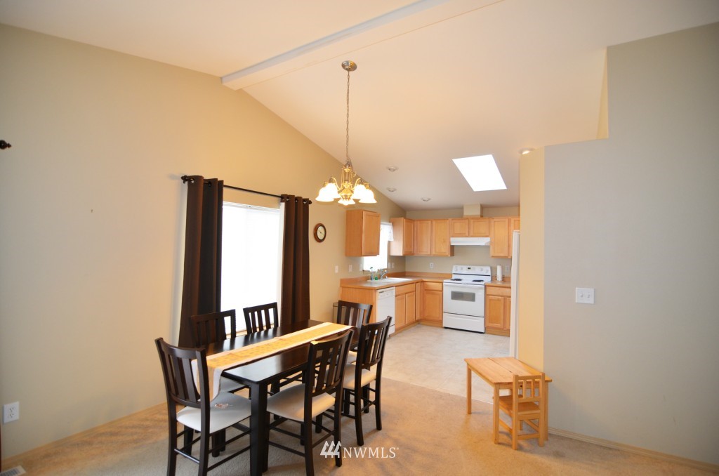 3921 152nd Place Southeast Bothell, WA 98012 - Photo 3 of 15