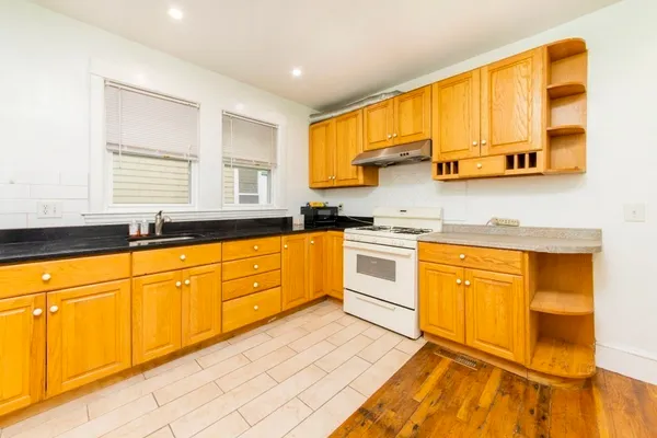 $4,000 | 22 Priesing Street, Unit 22, Boston, MA 02130