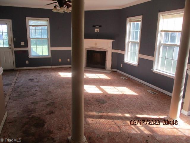 3926 Blake Road Jonesville, NC 28642 - Photo 11 of 22 Living Room