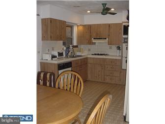 8 Sherbrooke Road Ewing, NJ 08638 - Photo 6 of 12 Kitchen