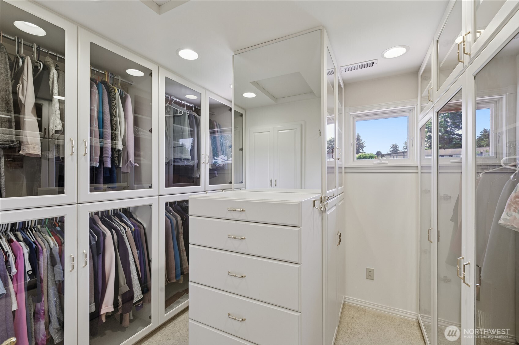 18306 Ridgefield Road Northwest Shoreline, WA 98177 - Photo 22 of 40 Gallery Image 22