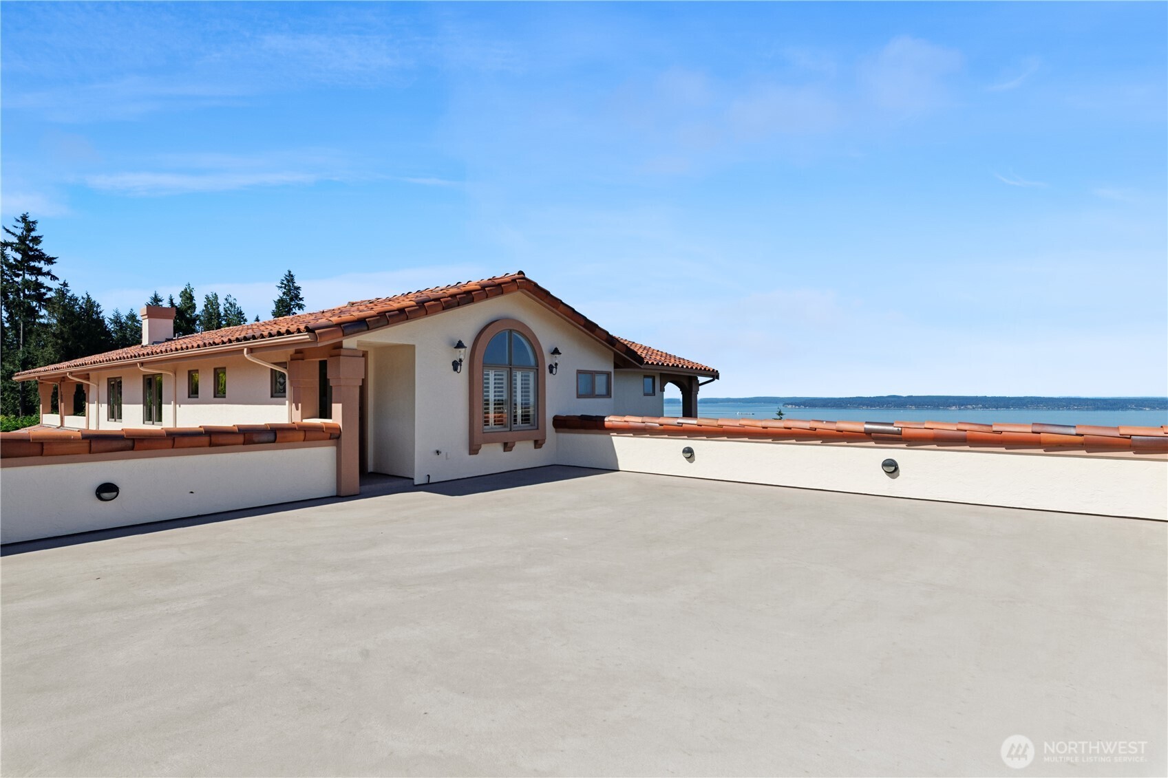 18306 Ridgefield Road Northwest Shoreline, WA 98177 - Photo 24 of 40 Gallery Image 24