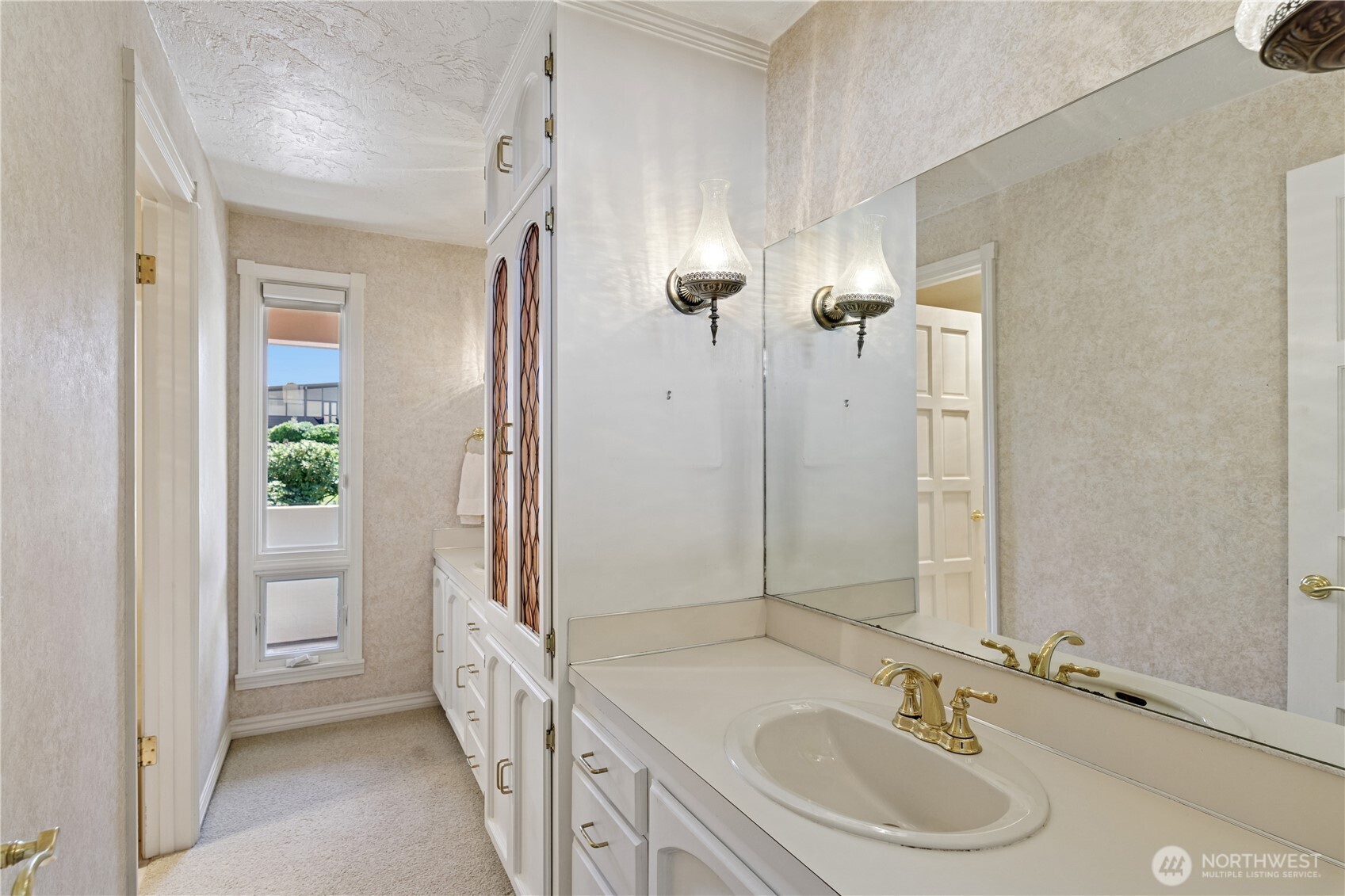 18306 Ridgefield Road Northwest Shoreline, WA 98177 - Photo 31 of 40 Gallery Image 31