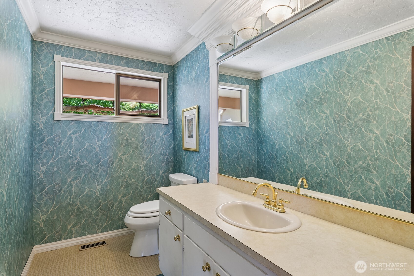 18306 Ridgefield Road Northwest Shoreline, WA 98177 - Photo 33 of 40 Gallery Image 33