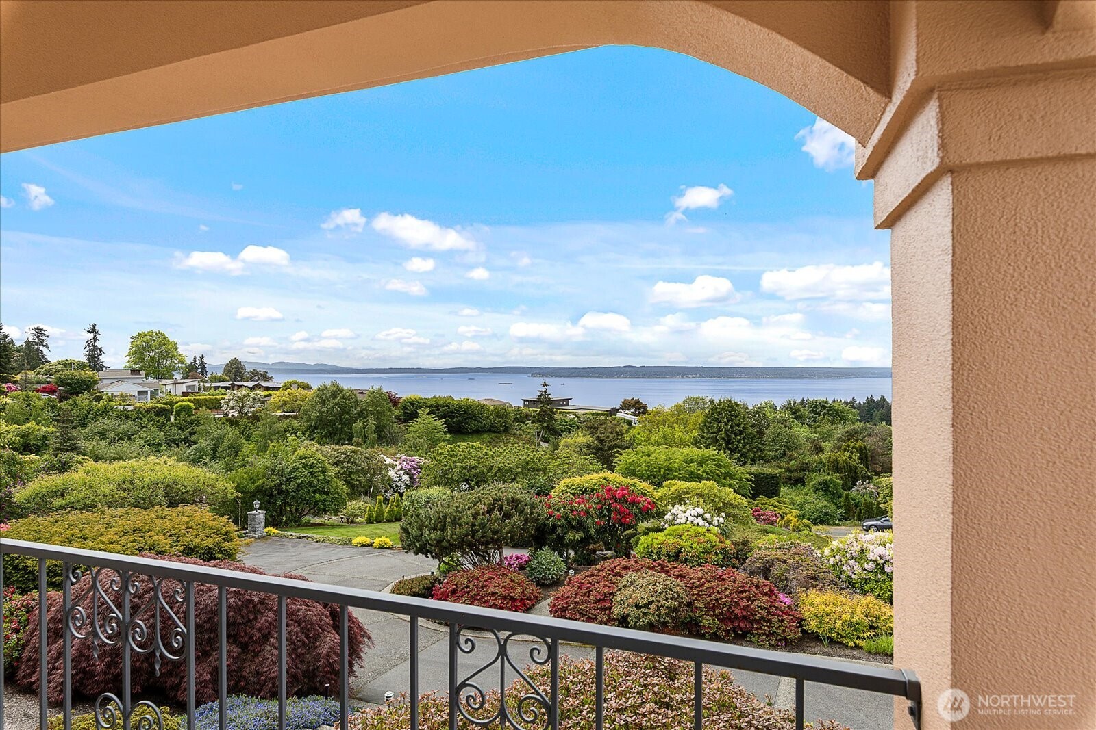 18306 Ridgefield Road Northwest Shoreline, WA 98177 - Photo 38 of 40 Gallery Image 38