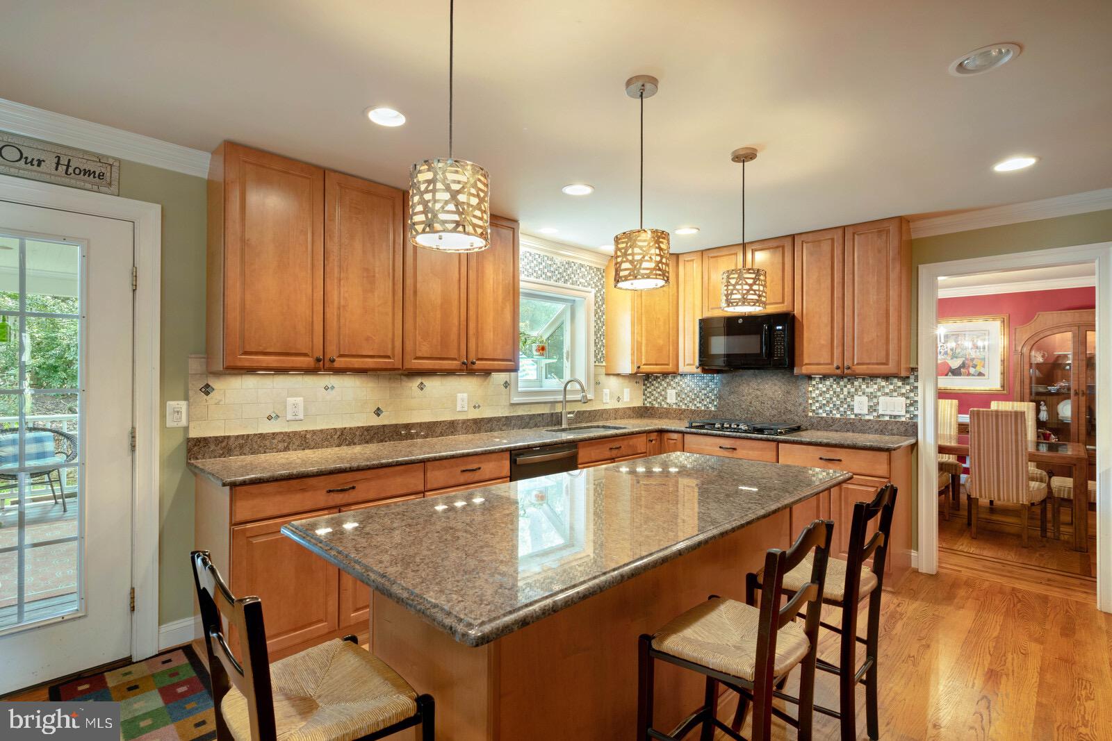 7021 Maple Tree Lane Springfield, VA 22152 - Photo 14 of 44 PENDANT LIGHTING