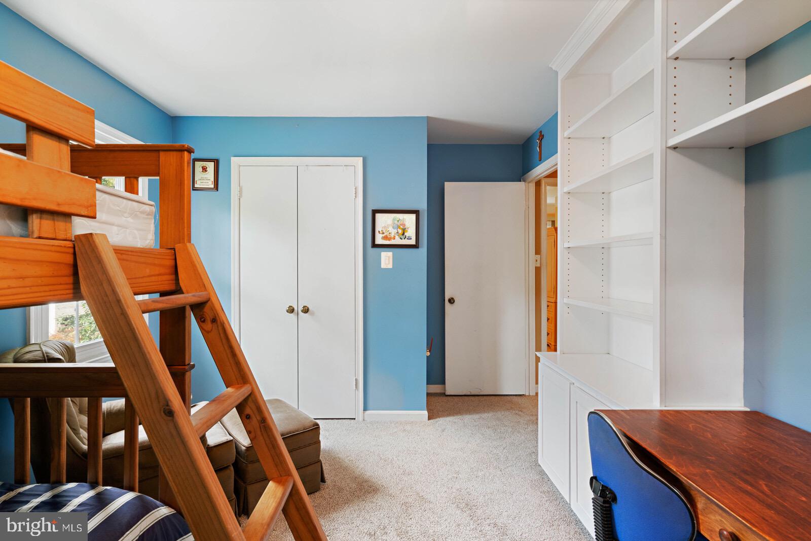 7021 Maple Tree Lane Springfield, VA 22152 - Photo 31 of 44 CUSTOM CLOSETS