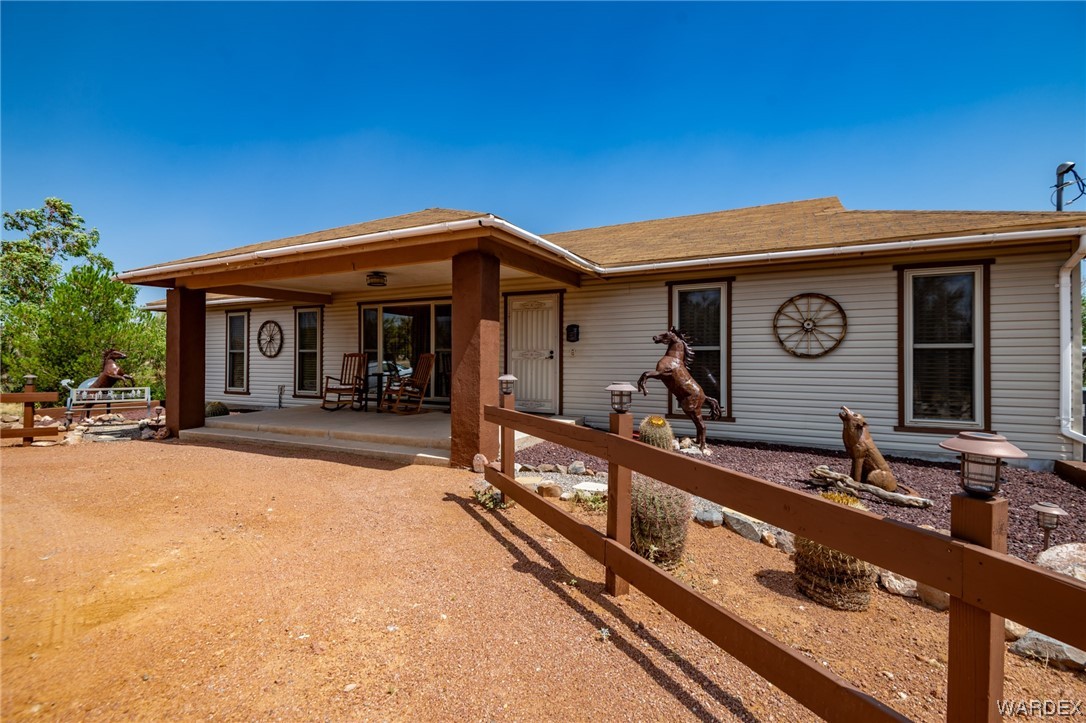 10363 East Blake Ranch Road Kingman, AZ 86401 - Photo 5 of 79