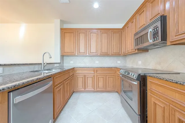 $2,200 | 1119 Palmer Street, Houston, TX 77003