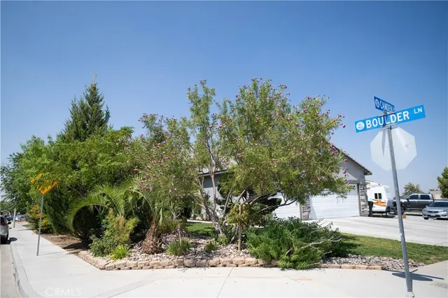 a view of a outdoor space