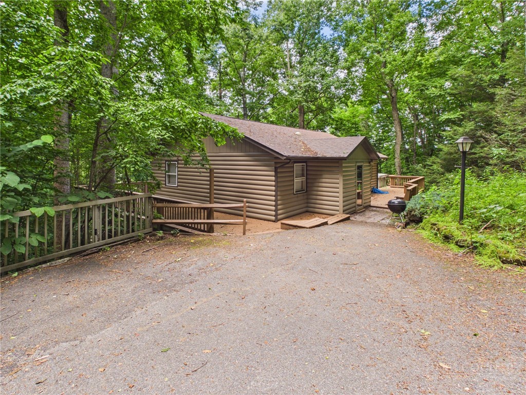442 Timberlane Drive Boone, NC 28607 - Photo 2 of 31