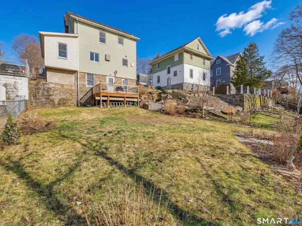 $349,900 | 131 Norwood Avenue, New London, CT 06320