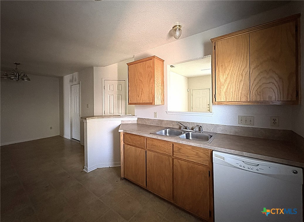 2703 Vernice Loop, Unit A Killeen, TX 76549 - Photo 12 of 20