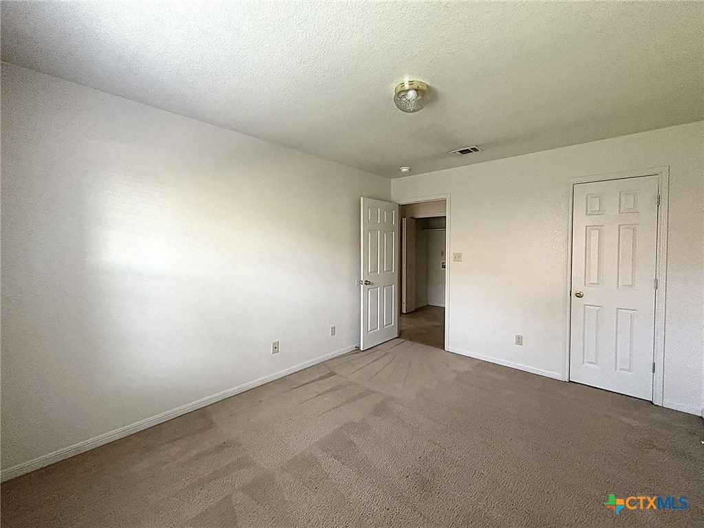 2703 Vernice Loop, Unit A Killeen, TX 76549 - Photo 4 of 20