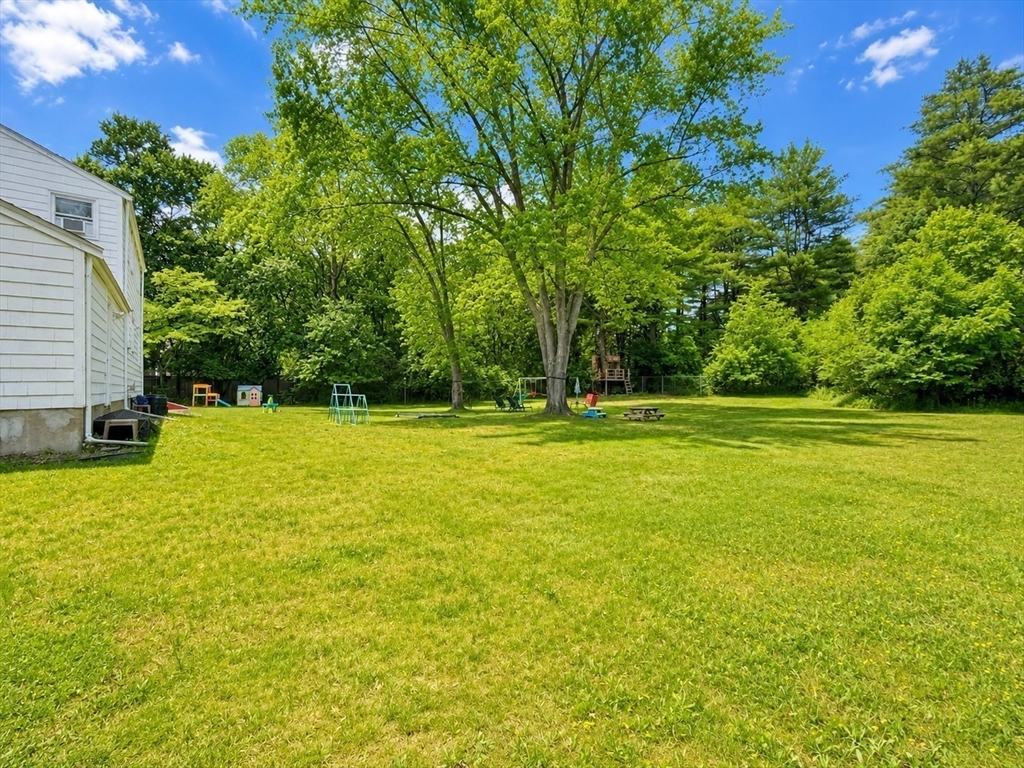 39 Anson Road Concord, MA 01742 - Photo 22 of 30