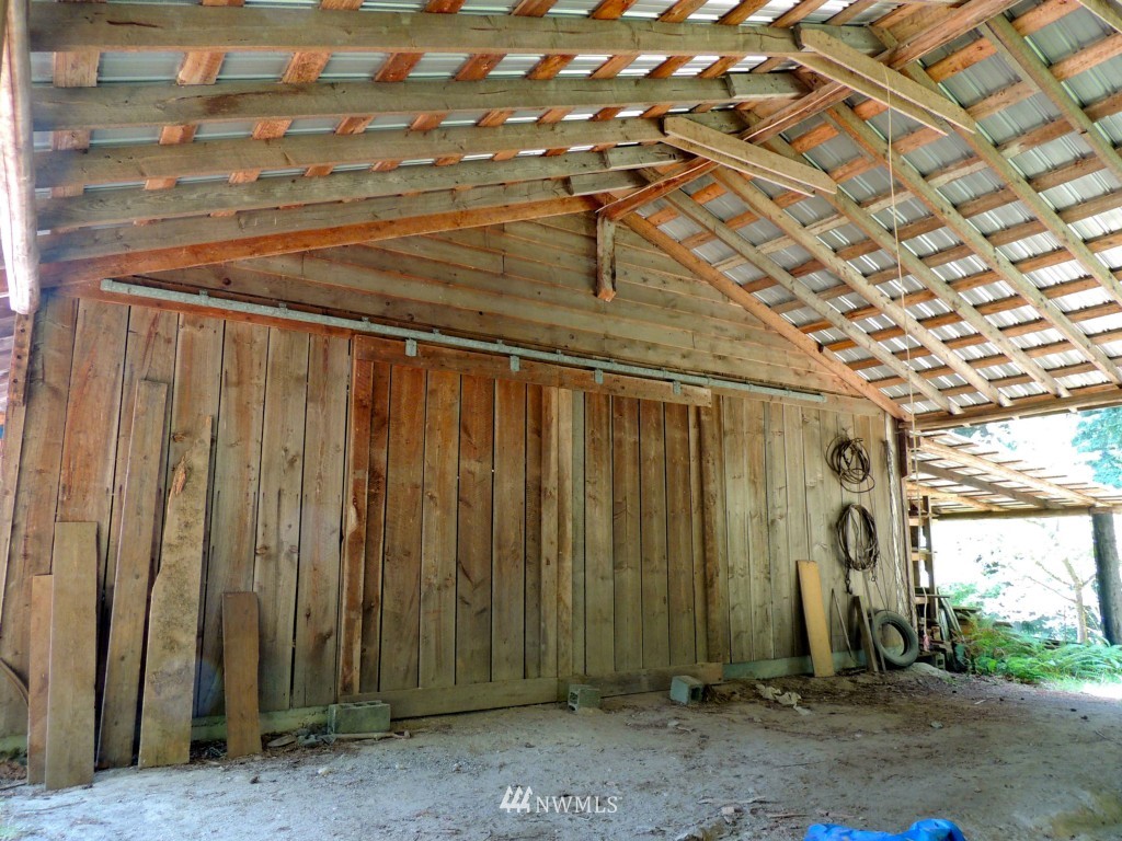 7230 Cultus Bay Road Clinton, WA 98236 - Photo 14 of 25 Gallery Image 14