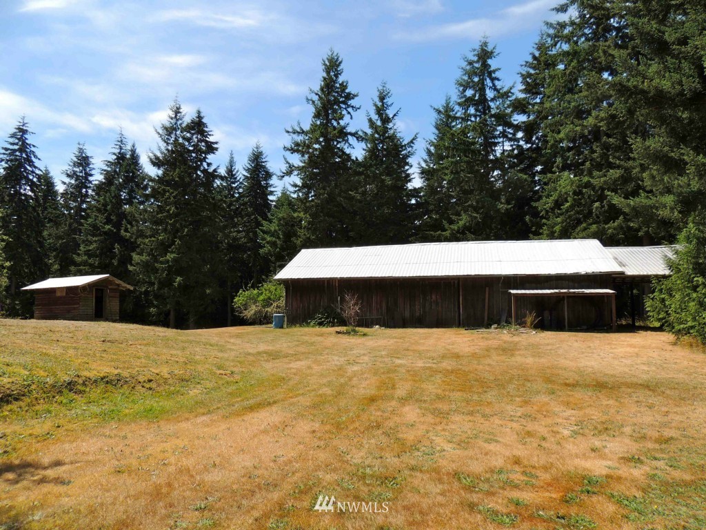 7230 Cultus Bay Road Clinton, WA 98236 - Photo 16 of 25 Gallery Image 16