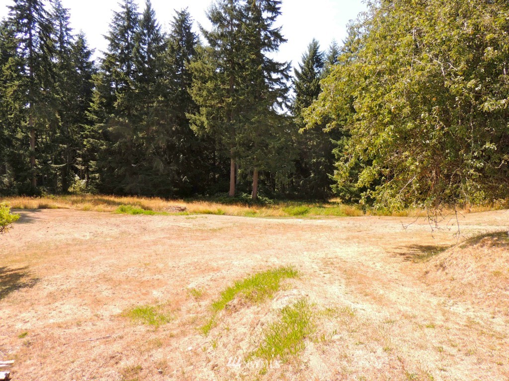 7230 Cultus Bay Road Clinton, WA 98236 - Photo 19 of 25 Gallery Image 19