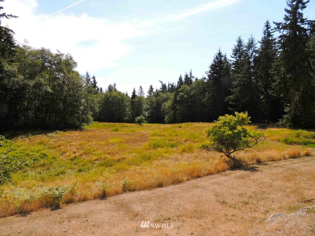 7230 Cultus Bay Road Clinton, WA 98236 - Photo 21 of 25 Gallery Image 21