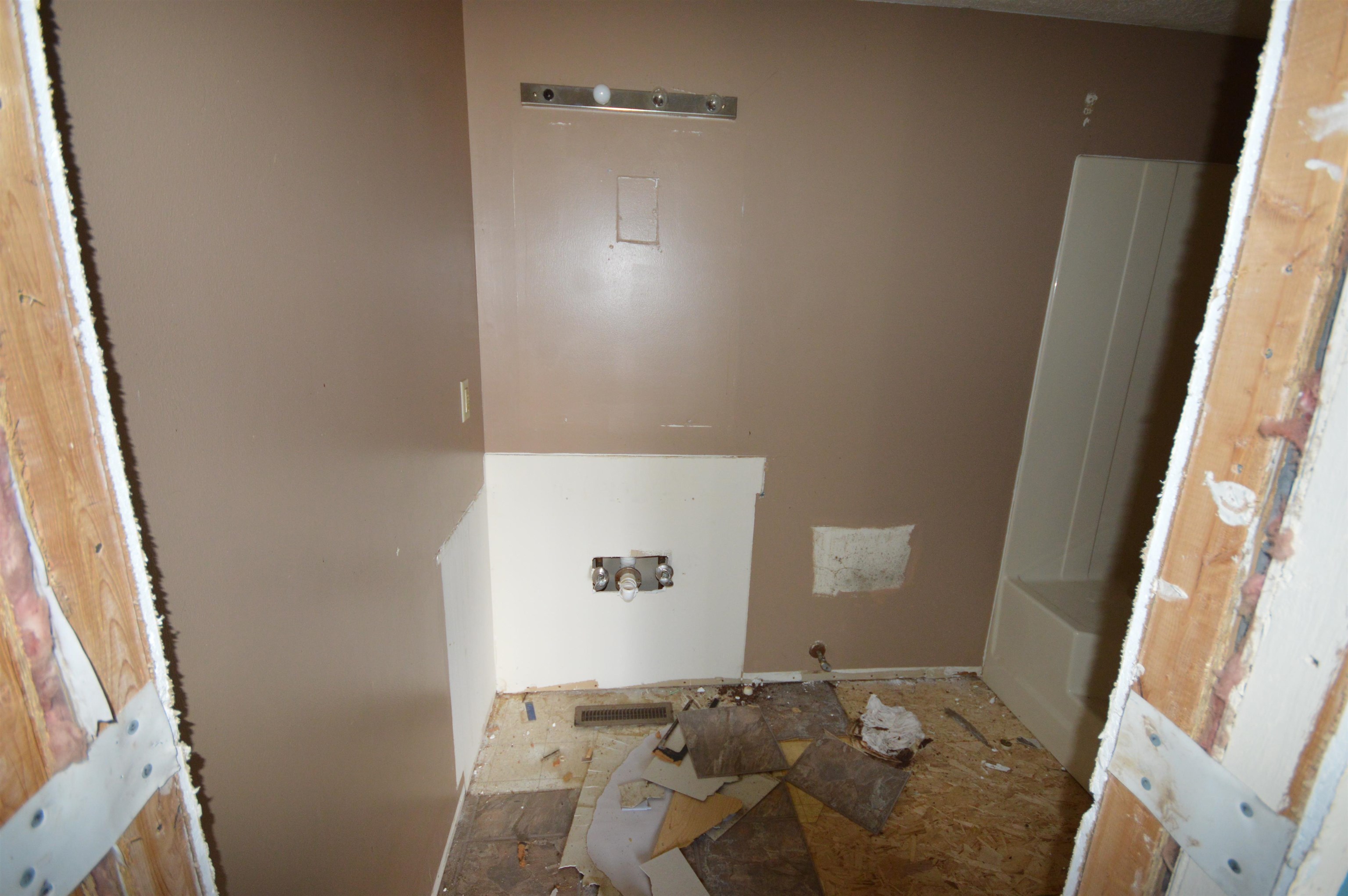 12052 East Craker Road Omena, MI 49674 - Photo 19 of 37 1898225-18.JPG