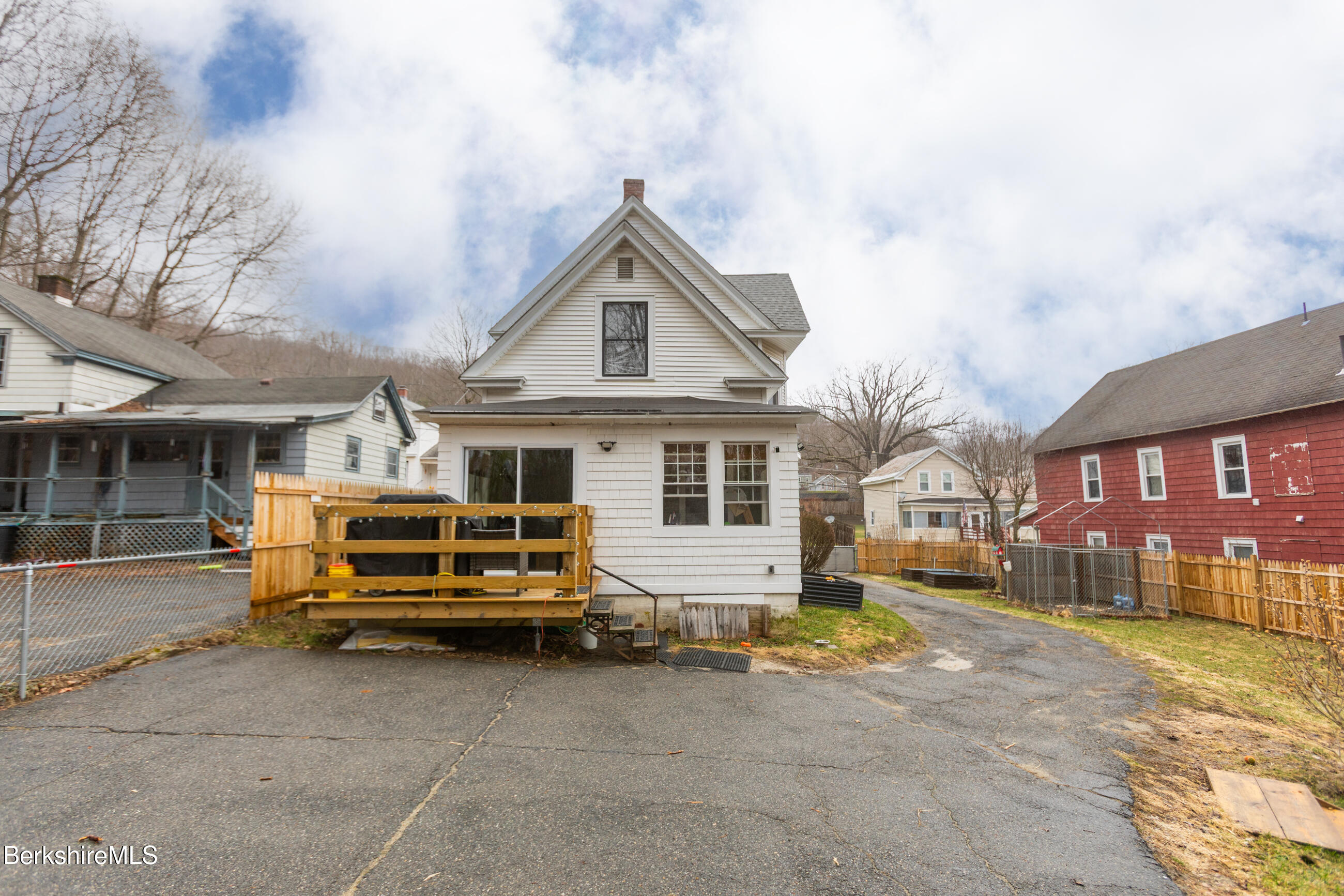 40 Frederick Street North Adams, MA 01247 - Photo 34 of 39 image-34