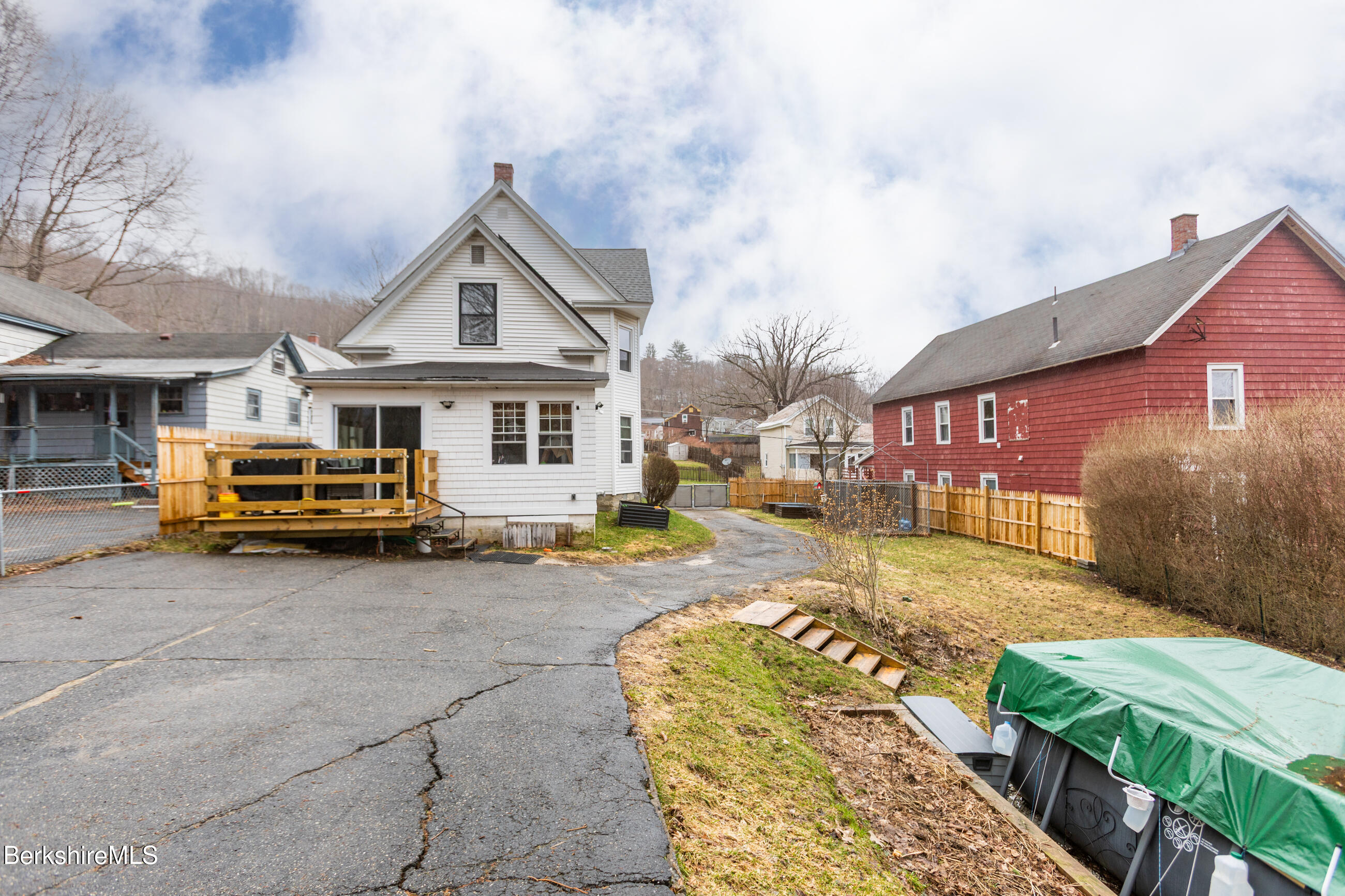 40 Frederick Street North Adams, MA 01247 - Photo 37 of 39 image-37