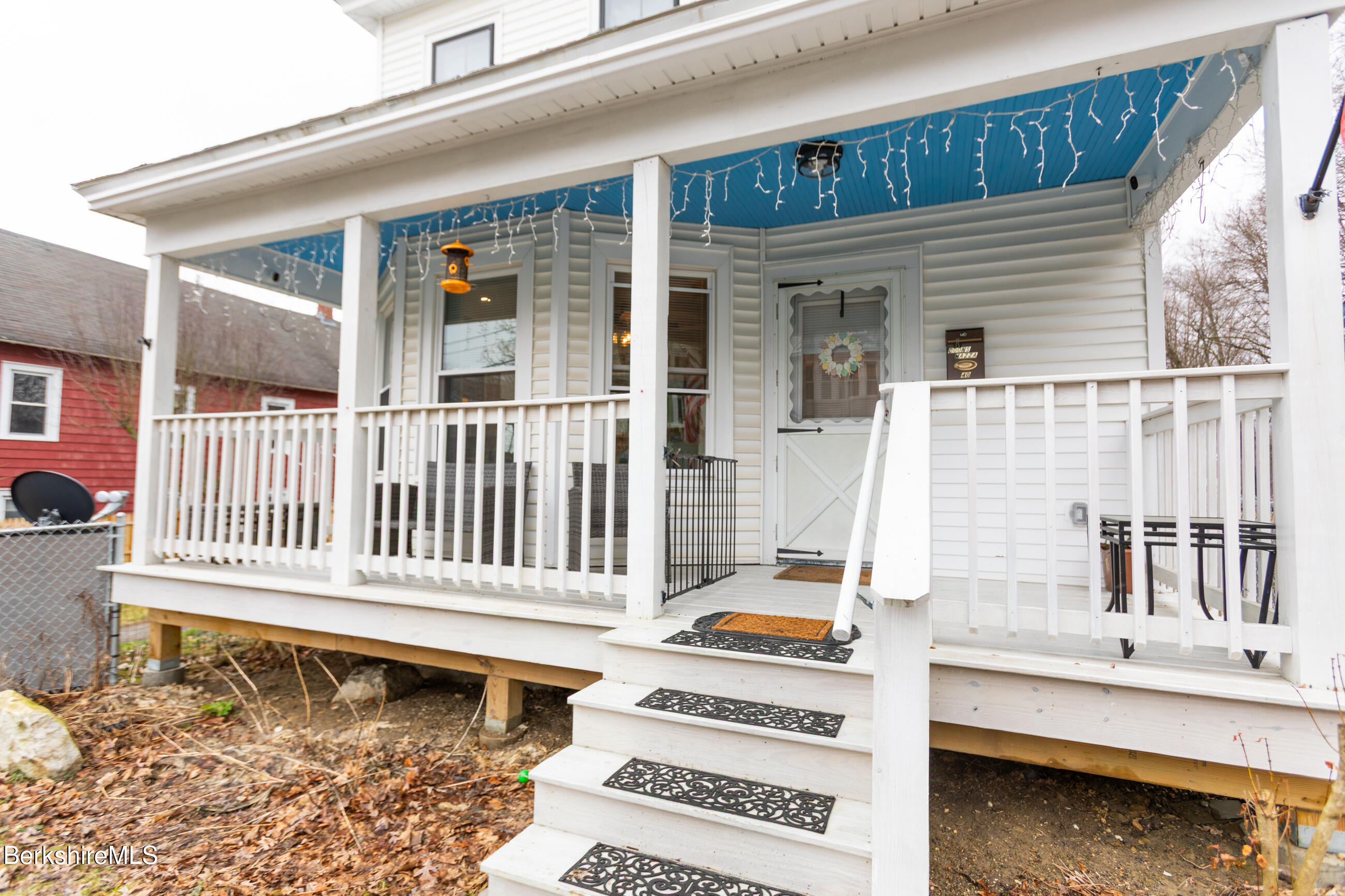 40 Frederick Street North Adams, MA 01247 - Photo 4 of 39 image-28