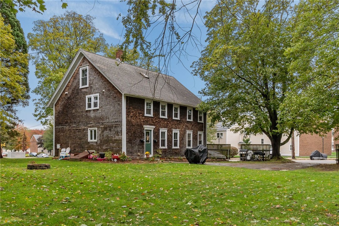 3 Chestnut Street Bristol, RI 02809 - Photo 1 of 42