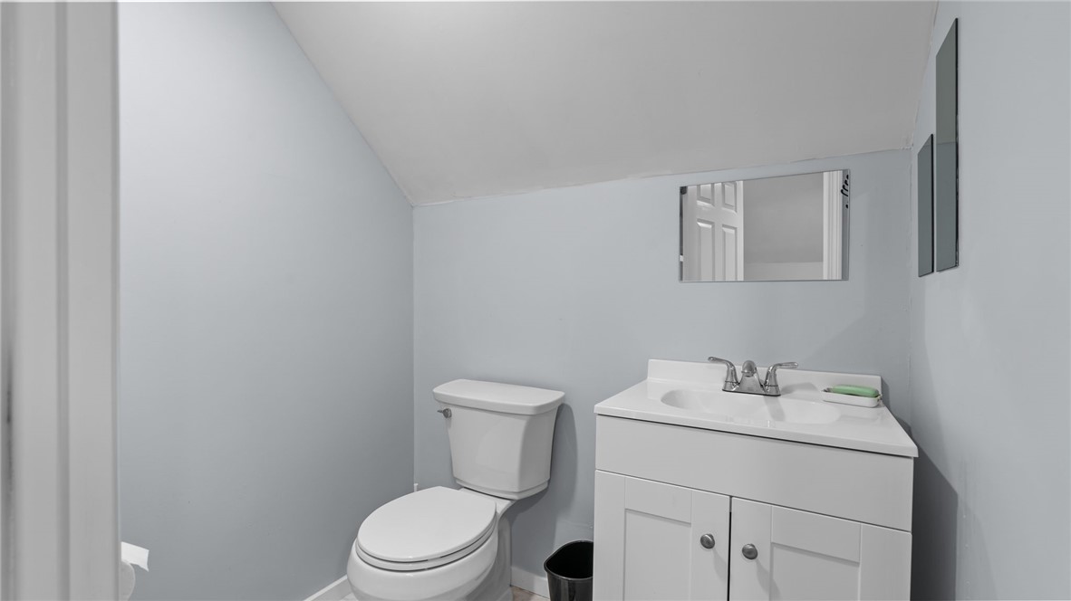 3 Chestnut Street Bristol, RI 02809 - Photo 26 of 42