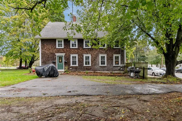 $735,000 | 3 Chestnut Street, Bristol, RI 02809