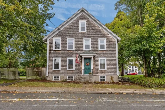 $735,000 | 3 Chestnut Street, Bristol, RI 02809