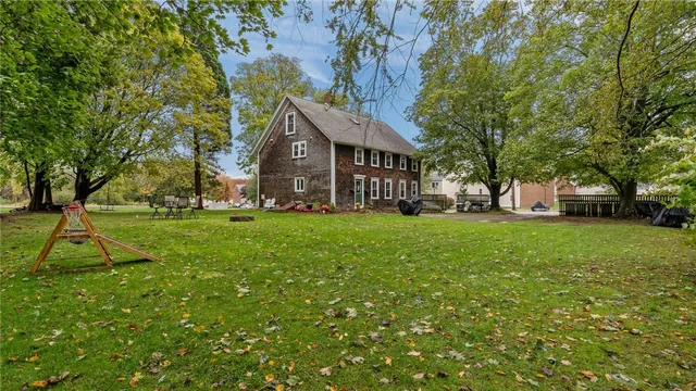 $735,000 | 3 Chestnut Street, Bristol, RI 02809