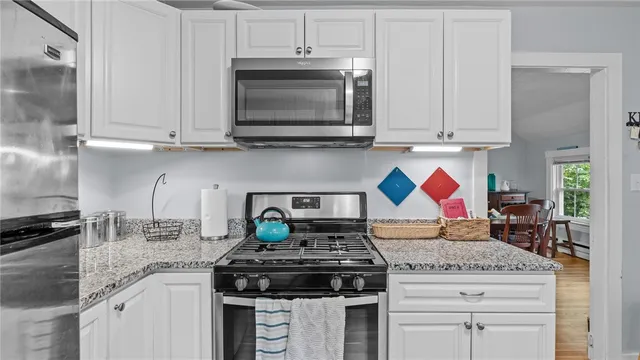 $735,000 | 3 Chestnut Street, Bristol, RI 02809