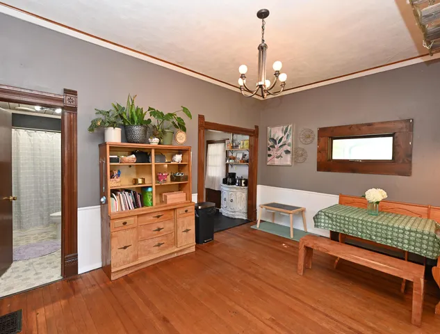 $174,900 | 606 North Monticello Street, Winamac, IN 46996