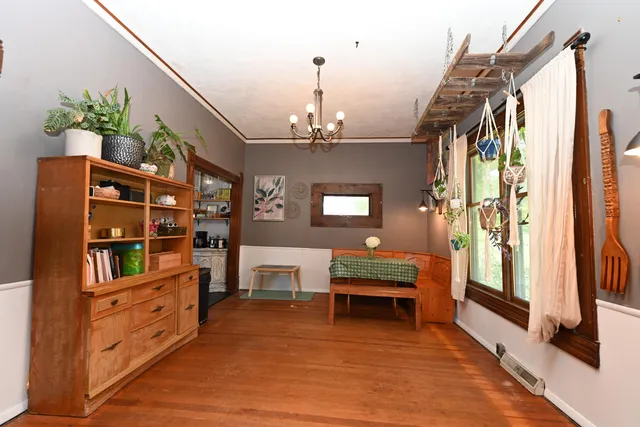 $174,900 | 606 North Monticello Street, Winamac, IN 46996