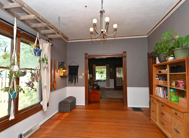 $174,900 | 606 North Monticello Street, Winamac, IN 46996