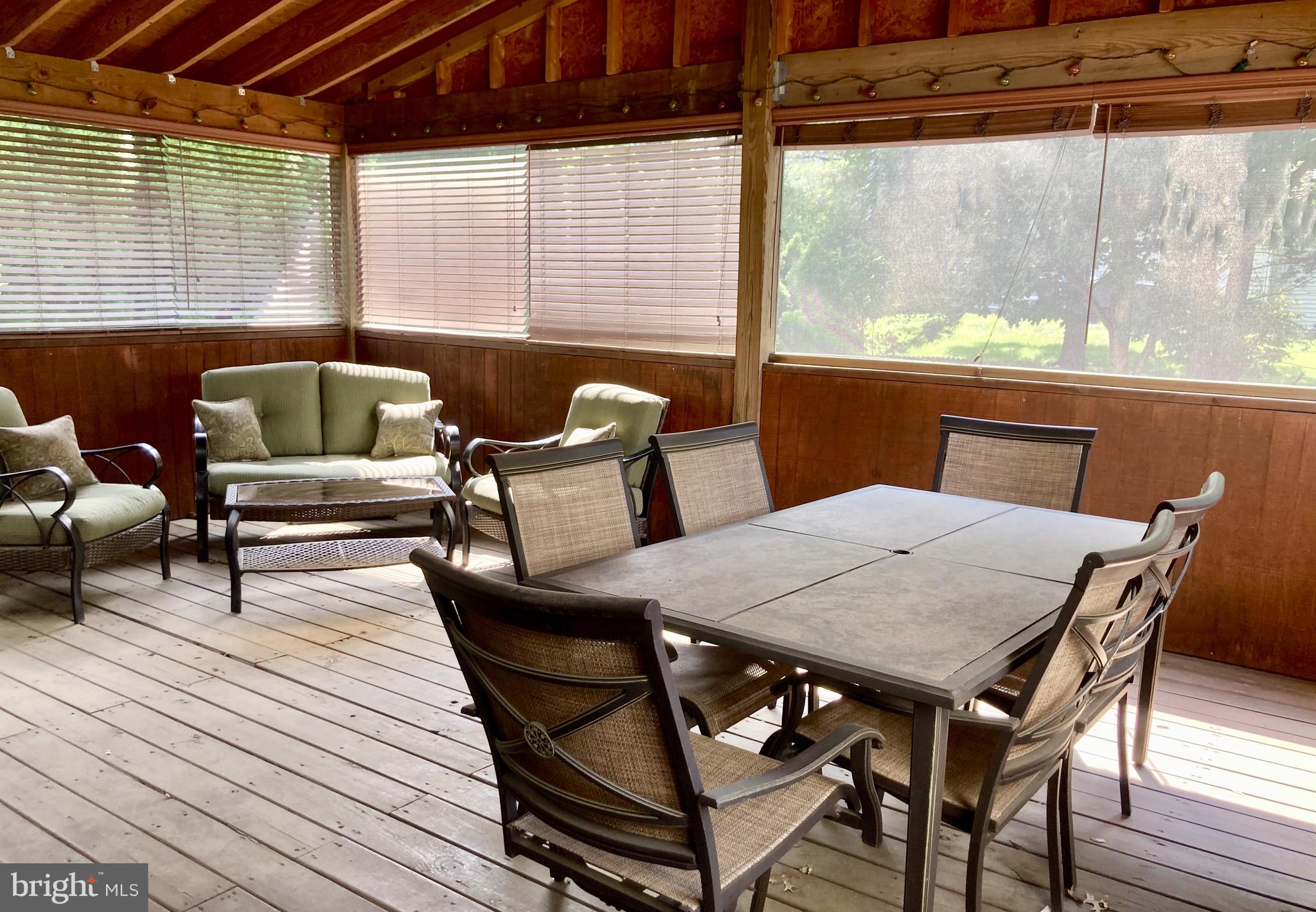 117 Woodland Road Newark, DE 19702 - Photo 23 of 25 Amazing back porch
