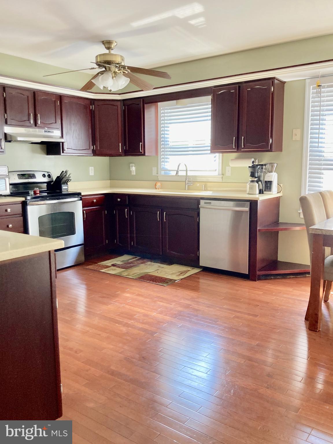 117 Woodland Road Newark, DE 19702 - Photo 7 of 25 Beautiful kitchen