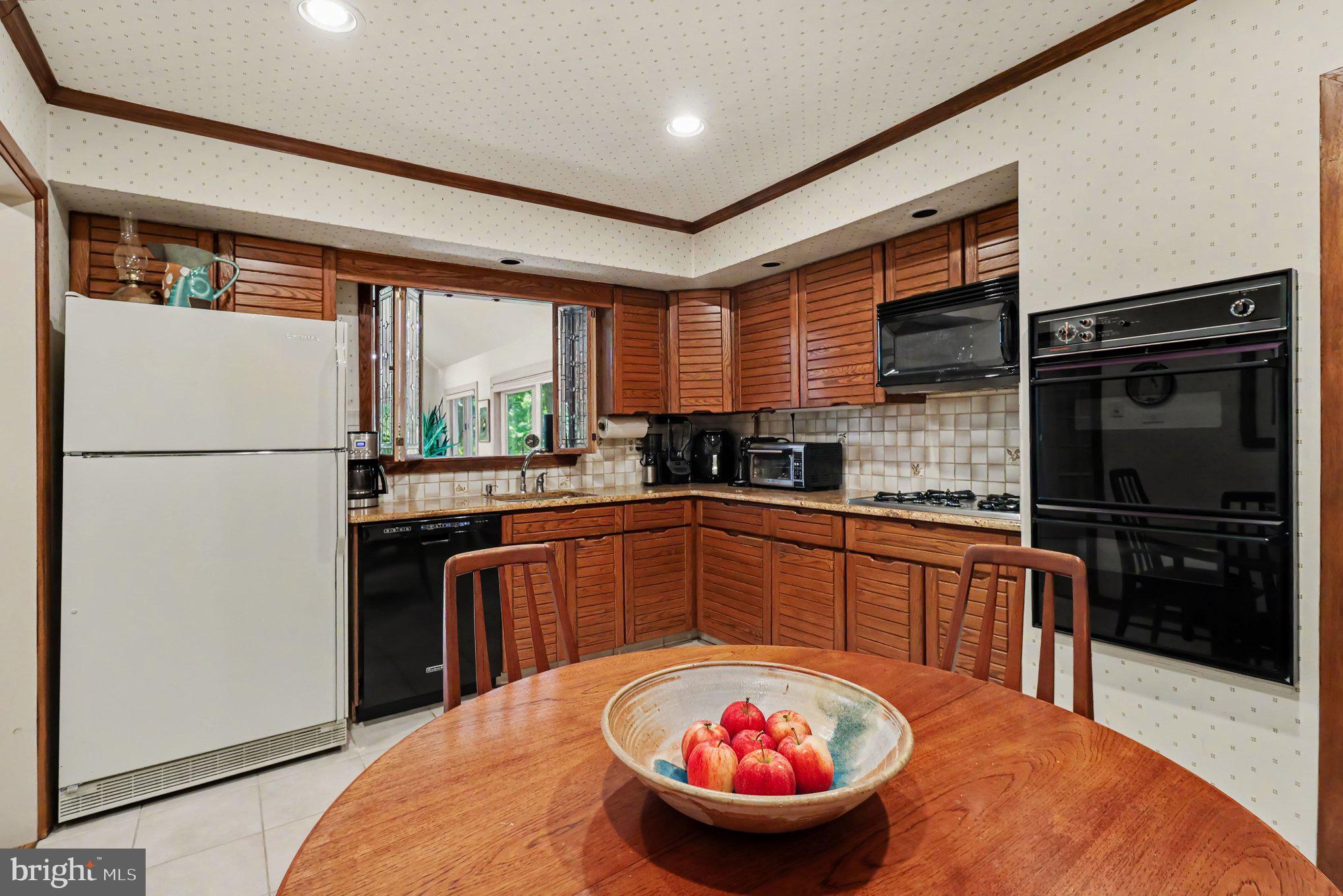 1229 Hoffman Road Ambler, PA 19002 - Photo 9 of 52 Kitchen
