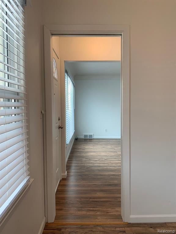 8262 State Park Center Line, MI 48015 - Photo 11 of 30