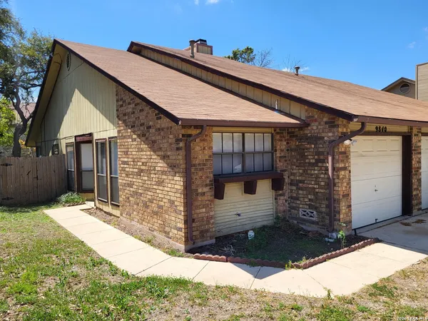 $1,250 | 9840 Ardash Lane, San Antonio, TX 78250