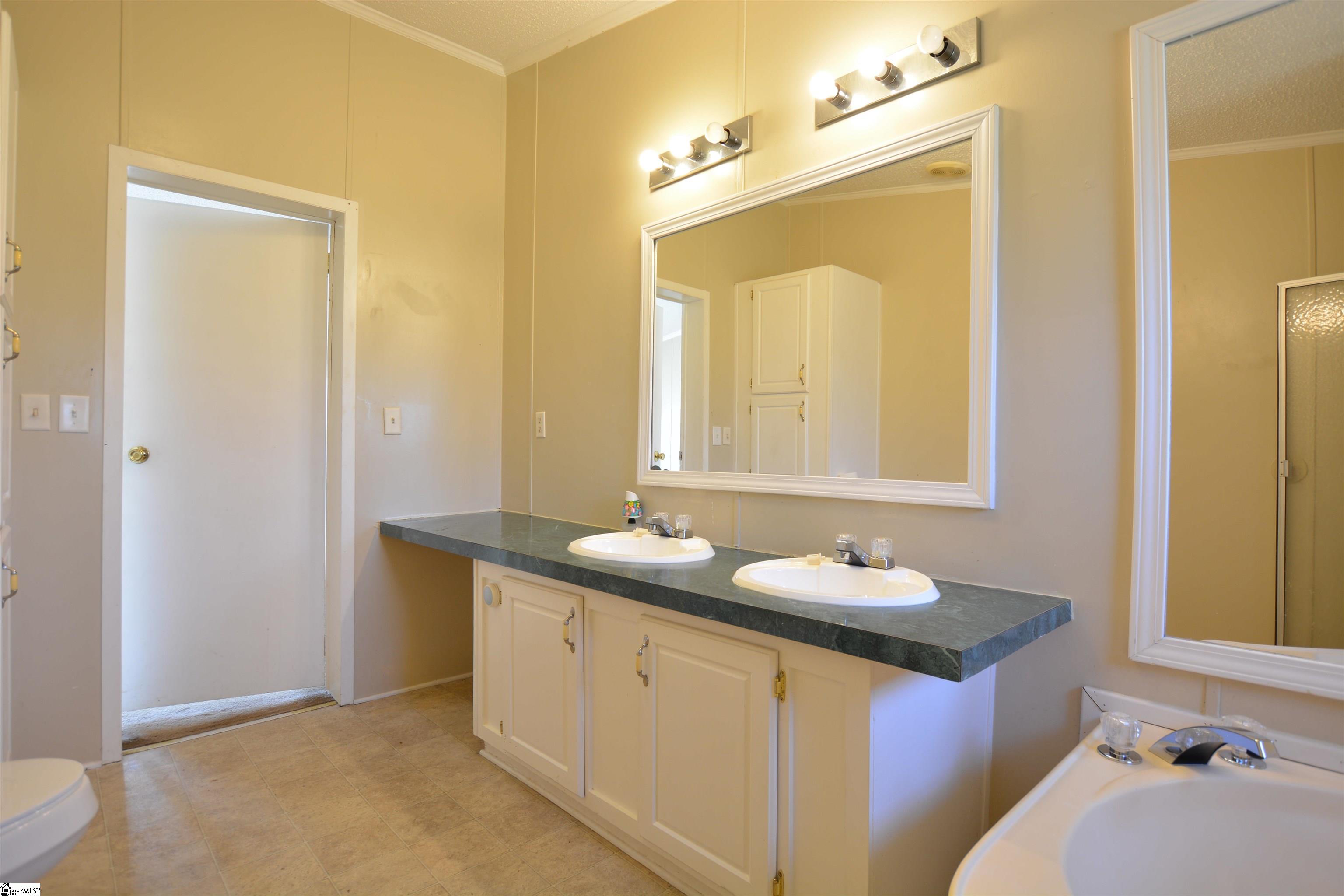121 Arabian Way Anderson, SC 29626 - Photo 18 of 20 Gallery Image 18