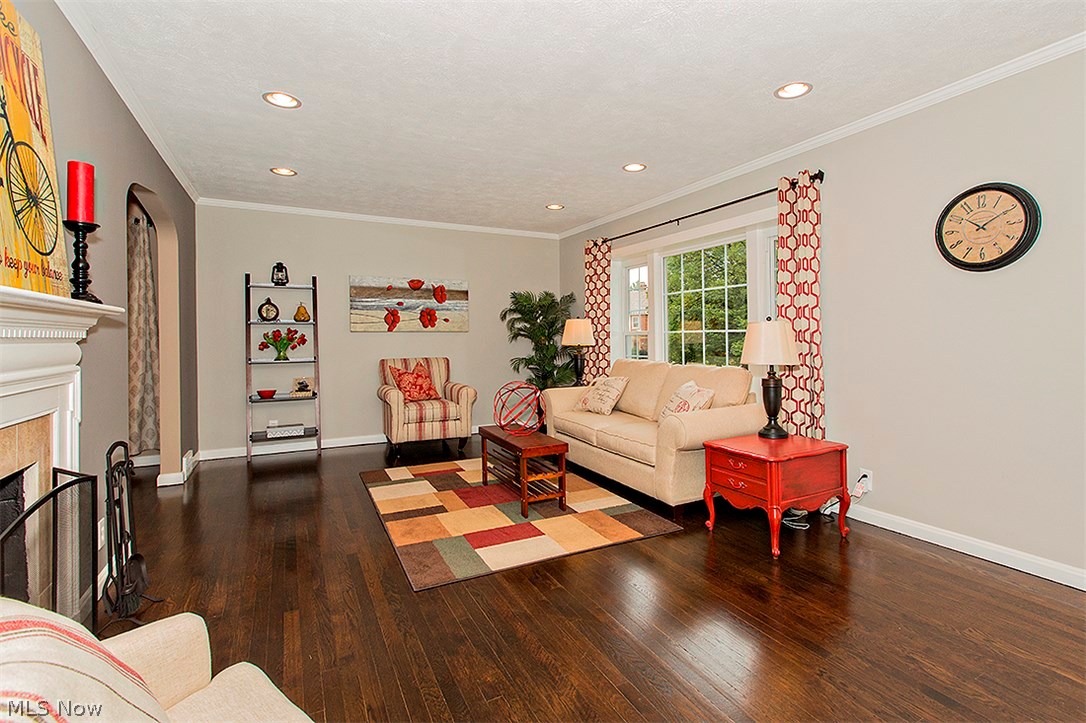 3918 Faversham Road Cleveland, OH 44118 - Photo 8 of 25