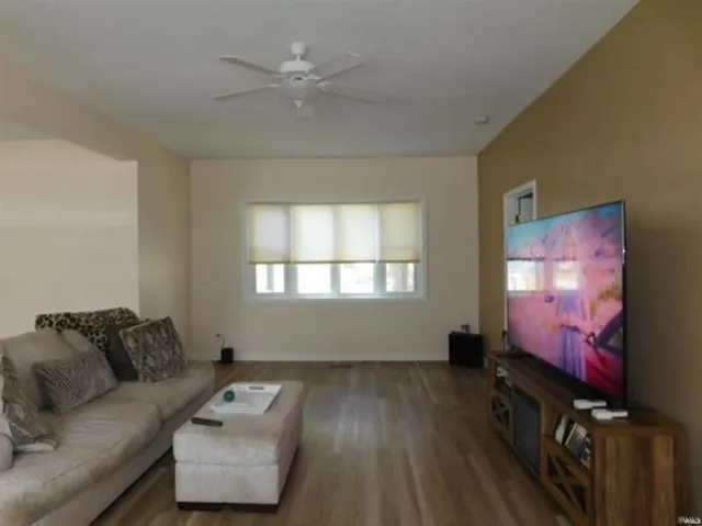 $165,000 | 701 North Cherry Street, Hartford City, IN 47348